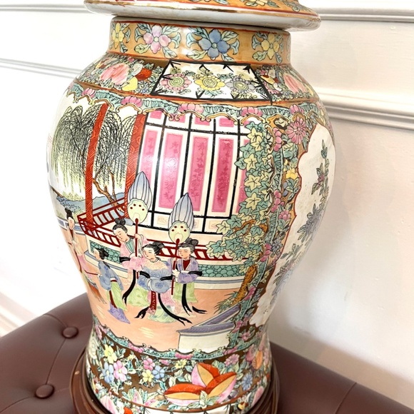 Antique Chinese Famille Rose Medallion Canton Lamp - Picture 7 of 8